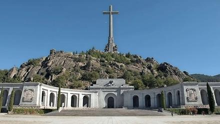 Blick auf das Tal der Gefallenen (Valle de los Caidos) nahe Madrid. Die Gedenkstätte beherbergt Francos Grabmal und und ist auch Erinnerungsort zu Ehren der Gefallenen der faschistischen Truppen Francos im Spanischen Bürgerkrieg.