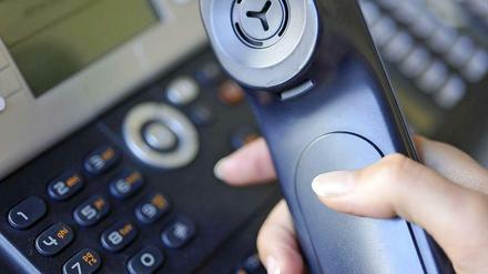 Der Wechsel des Telefonanbieters klappt nach Angaben der Unternehmen in den meisten der drei Millionen Fälle jährlich reibungslos.