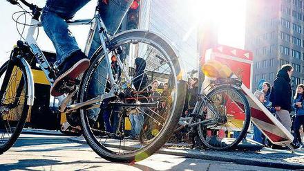 Strampeln gegen Hindernisse. Auch wenn der Fahrradverkehr stark zugenommen hat – viele Radler haben den Eindruck, dass sie von Teilen der Politik und der Verwaltung ignoriert werden. 
