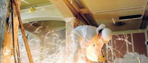 Hier brennt was an. Bauarbeiter auf der Baustelle Unter den Linden sind inzwischen selten zu sehen.