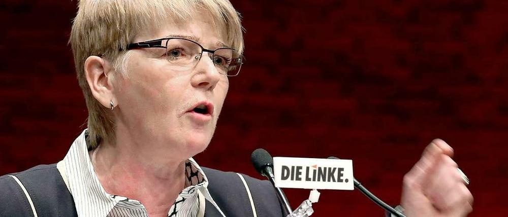 Die Europaabgeordnete der Linken, Gabriele Zimmer, auf dem Bundesparteitag in Hamburg.