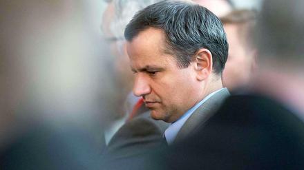 Laut "SZ" verhandelte Sebastian Edathy über die Große Koalition, obwohl die Vorwürfe gegen ihn der SPD-Spitze da schon bekannt waren.