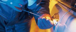 Wer hat eine Scheibe? Die Zahl der Autoeinbrüche nimmt dramatisch zu. Die Polizei ist meist machtlos.