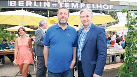 Mann macht Mode. Bread &amp; Butter-Chef Karl-Heinz Müller (li.) und der Regierende Bürgermeister Klaus Wowereit bei der großen Eröffnung der Messe im vergangenen Sommer. 