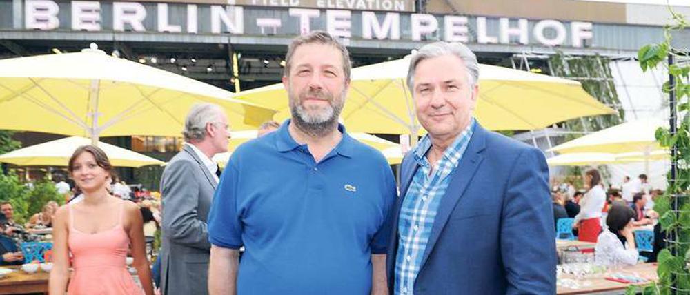 Mann macht Mode. Bread &amp; Butter-Chef Karl-Heinz Müller (li.) und der Regierende Bürgermeister Klaus Wowereit bei der großen Eröffnung der Messe im vergangenen Sommer. 
