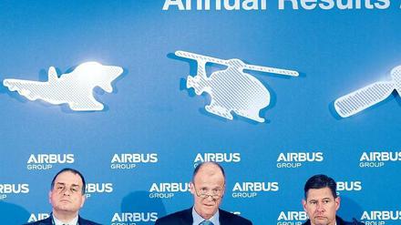 Zahlenmeister. Airbus Strategiechef Marwan Lahoud, Konzernchef Tom Enders und Finanzchef Harald Wilhelm in Toulouse. 