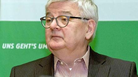 Nur zu Besuch? Joschka Fischer tritt in der Grünen-Fraktion auf, als wäre er nie weg gewesen.