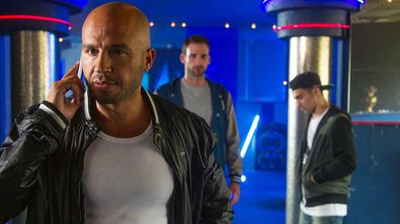 Wie nah ist die Fiktion an der Wirklichkeit? Hassan Nidal (Dar Salim, v.l.) ist im Tatort" „Anführer“ eines kriminellen Clans, zu dem auch Mesut „Sunny“ Sömnez (Matthias Weidenhöfer) und Mo Nidal (Hassan Akkouch) gehören.