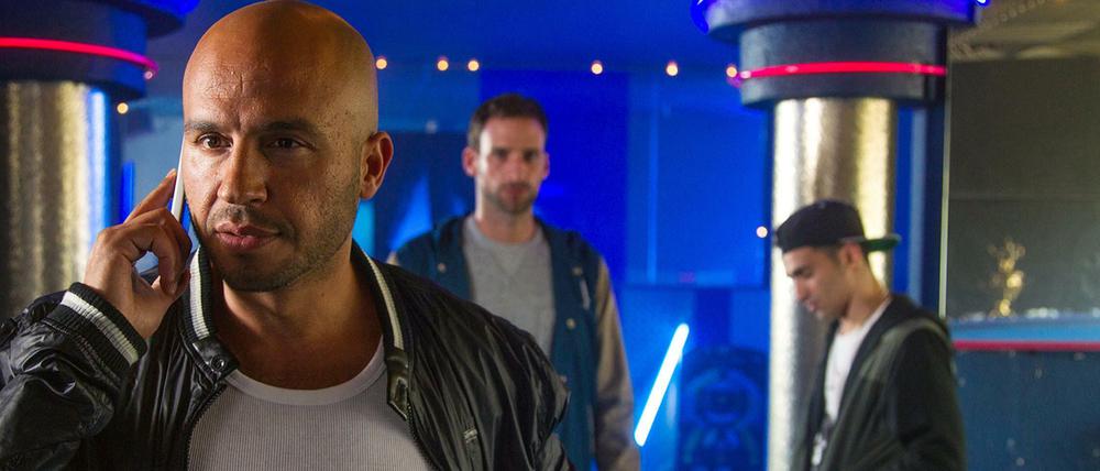 Wie nah ist die Fiktion an der Wirklichkeit? Hassan Nidal (Dar Salim, v.l.) ist im Tatort" „Anführer“ eines kriminellen Clans, zu dem auch Mesut „Sunny“ Sömnez (Matthias Weidenhöfer) und Mo Nidal (Hassan Akkouch) gehören.