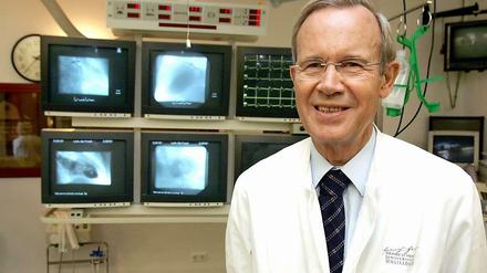 Bodo-Eckehard Strauer, fotografiert im Jahr 2007 in seiner Klinik. 