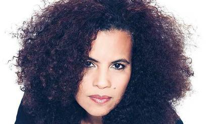 Sängerin Neneh Cherry. 