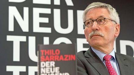 Im Land der vernebelten Hirne. Thilo Sarrazins Thesen haben diesmal keine Demonstranten zur Buchpremiere gelockt.