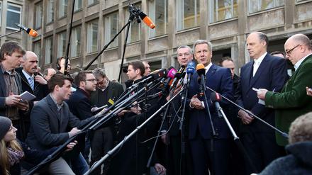 Erleichterung. Er wolle jetzt seinen Sohn von der Kita abholen, sagt Alt-Bundespräsident Christian Wulff nach der Verkündung des Urteils. Und dass er das jetzt mit anderen Gefühlen tue.