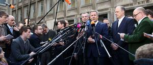 Erleichterung. Er wolle jetzt seinen Sohn von der Kita abholen, sagt Alt-Bundespräsident Christian Wulff nach der Verkündung des Urteils. Und dass er das jetzt mit anderen Gefühlen tue.
