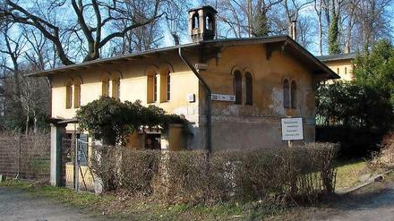 Die alte Konditorei im Landschaftspark Klein-Glienicke könnte, nach Vorstellung einer Bürgerinitiative, ein Besucherzentrum mit kleinem Café werden, wenn es jemand sanieren würde. Im Moment verfällt die Parklandschaft, die als Teil der Berlin-Potsdamer Kulturlandschaft zum Weltkulturerbe der Unesco gehört.