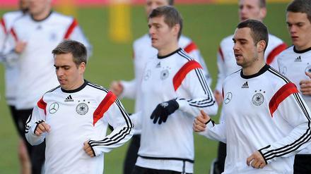 Wo ist er am wertvollsten? Joachim Löw muss sich entscheiden, auf welcher Position er Lahm einsetzt.