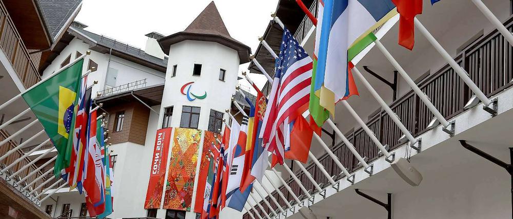 Am Freitag beginnen die Paralympics in Sotschi. Ob es fröhliche Spiele werden, hängt auch von der Lage auf der Krim ab.