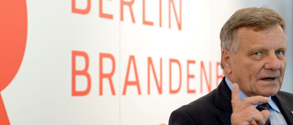 Am 8. März 2013 wurde er vorgestellt, am 11. März trat er seinen Job an: Hartmut Mehdorn.