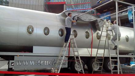 Einsteigen bitte! In der Fokker 27 von 1967 fanden 46 Passagiere Platz. 