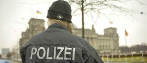 Weibliche Beamte sind bei der Polizei immer noch in der Minderheit.
