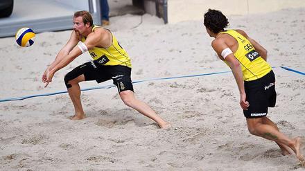 Matysik und Erdmann spielen künftig wieder vor dem Hauptbahnhof im Berliner Sand.