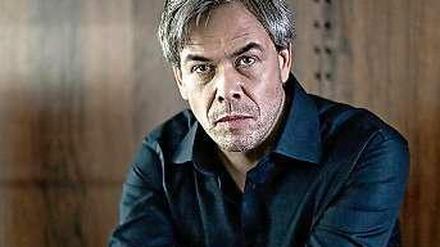 Dirigent Hannu Lintu aus Finnland.