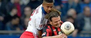 Kopf-an-Kopf-Rennen ohne Sieger: Das 1:1 zwischen Frankfurt und dem HSV hilft beiden Teams nicht wirklich weiter.