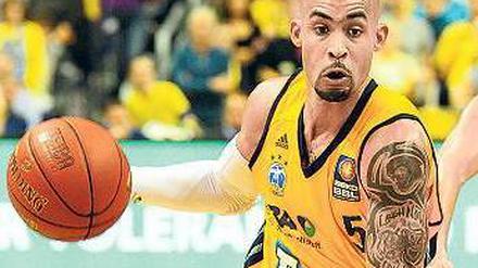 Dosenöffner auf Sardinien. David Logan traf zu Beginn nach Belieben. 