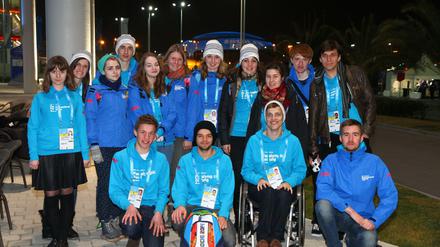 Redakteuren der Paralympics Zeitung / Paralimpijskij Reporter 2014 im Olympiapark von Sotchi.