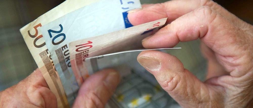 Durch die abschlagsfreie Rente mit 63 könnten 50.000 Menschen zusätzlich in den vorzeitigen Ruhestand gehen.