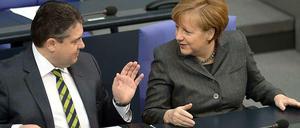 Kanzlerin und Vize-Kanzler auf der Regierungsbank