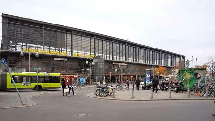 Der Hardenbergplatz vor dem Bahnhof Zoo in Berlin-Charlottenburg.