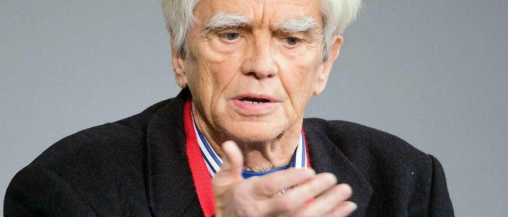 Hans-Christian Ströbele ist grüner Bundestagsabgeordneter aus Friedrichshain-Kreuzberg.