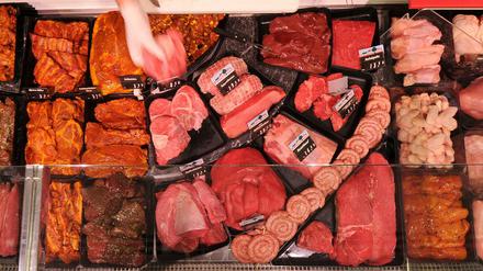 Fleisch nicht aus der Frischetheke, sondern vom Discounter. Aldi betont die gleichbleibende Qualität trotz Preissenkung.