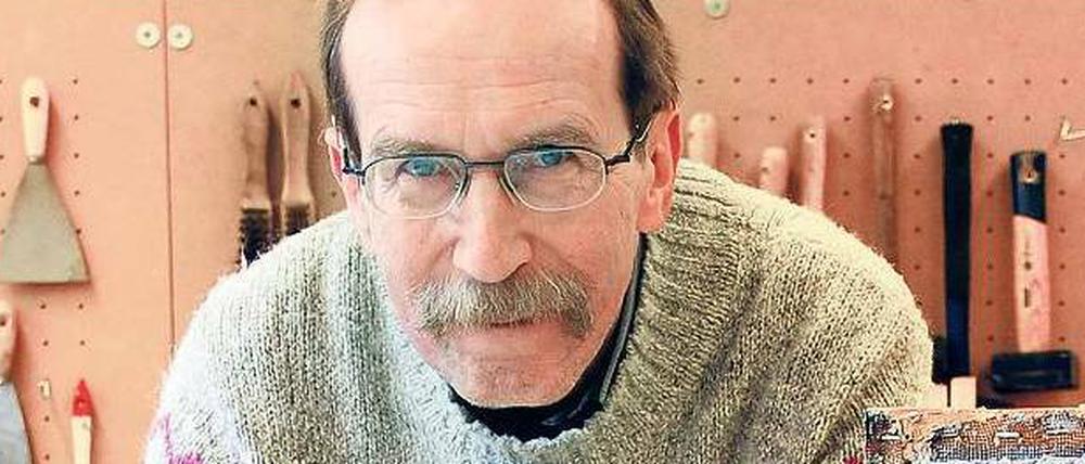 Heribert Hoffmann arbeitet als Bundesfreiwilliger für die Lern- und Erfinderwerkstätten des Technischen Jugendbildungsvereins.