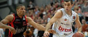 Hoher Basketball-IQ. Jared Jordan (r.) macht Bamberg jetzt noch besser.