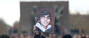 Demonstration in Gedenken an den toten Sami Elvan. Der 15-jährige starb am Dienstag nach neun Monaten im Koma, sein Tod löste schwere Proteste aus.