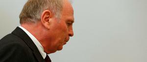 Uli Hoeneß geht ins Gefängnis. Er legt gegen das Urteil vom Donnerstag keine Revision ein.