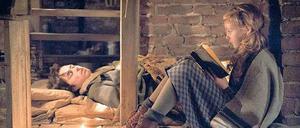 Die Heilerin. Liesel (Sophie Nelisse) und der im Keller versteckte jüdische Junge (Ben Schnetzer). 