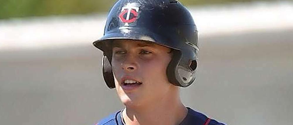 Maximilian Kepler-Rozycki, 21, wuchs als Sohn einer US-Amerikanerin und eines Polen in Berlin auf. Er gilt als eines der größten Baseball-Talente Europas. 2009 unterschrieb er einen Profivertrag bei den Minnesota Twins und erhielt dafür 800.000 Dollar Handgeld. Seit vier Jahren durchläuft er die verschiedenen Nachwuchsteams der Twins und hofft, schon bald als zweiter Deutscher nach Donald Lutz in der Major League Baseball aufzulaufen.