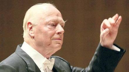 Mit den Händen sprechen. Bernard Haitink in einer Aufnahme von 2004.