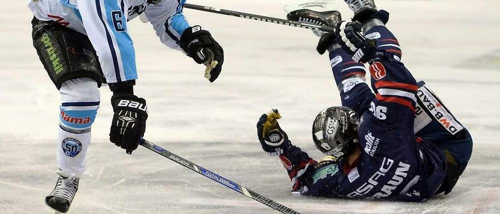 Bruchlandung: Die Eisbären Berlin verpassen endgültig die Playoffs.