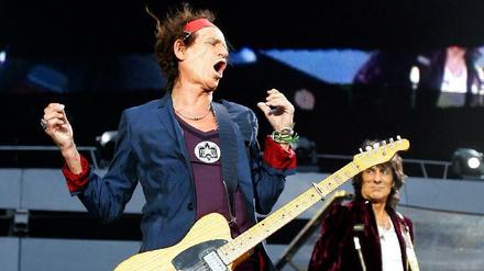 Keith Richards (links) gibt auch mit 70 Jahren alles. 