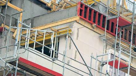 Bau schau wem. Grundstücke und Gebäude im Wert von 13,6 Milliarden Euro wurden im vergangenen Jahr in Berlin gehandelt.