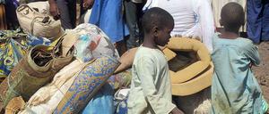 Der Kampf gegen den Hunger steht für Entwicklungsminister Gerd Müller (CSU) ganz oben auf seiner Prioritätenliste. Mehr Geld steht ihm dafür allerdings nicht zur Verfügung. Das Foto zeigt Kinder in einem Flüchtlingslager in der Zentralafrikanischen Republik. 