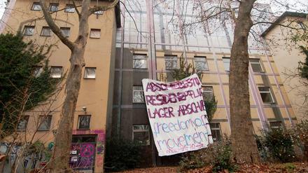 Die besetzte Gerhard-Hauptmann-Schule in der Ohlauer Straße in Berlin-Kreuzberg.