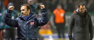 Herthas Trainer Jos Luhukay erlaubt seinen Spielern Grätschen nur in Notsituationen.