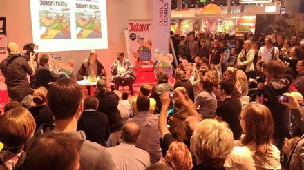 Große Bühne: Das Comic-Zentrum lockte bis 2014 viele Besucher mit Veranstaltungen wie dieser mit den Asterix-Autoren.