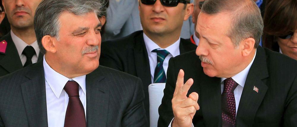 Der türkische Staatspräsident Abdullah Gül und Premier Erdogan