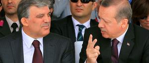 Der türkische Staatspräsident Abdullah Gül und Premier Erdogan